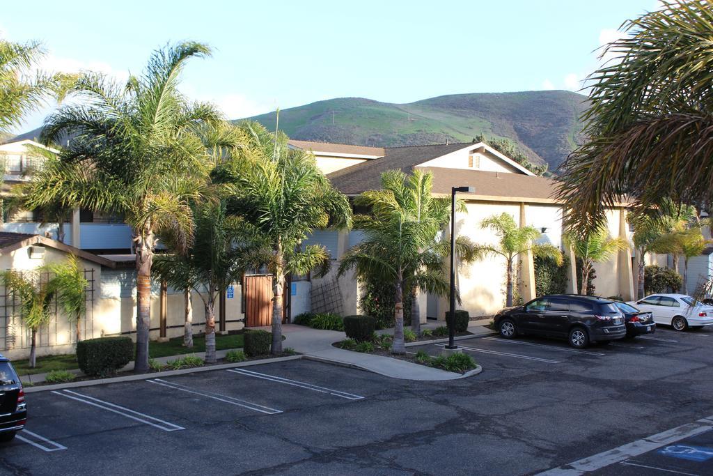לומפוק O'Cairns Inn And Suites מראה חיצוני תמונה