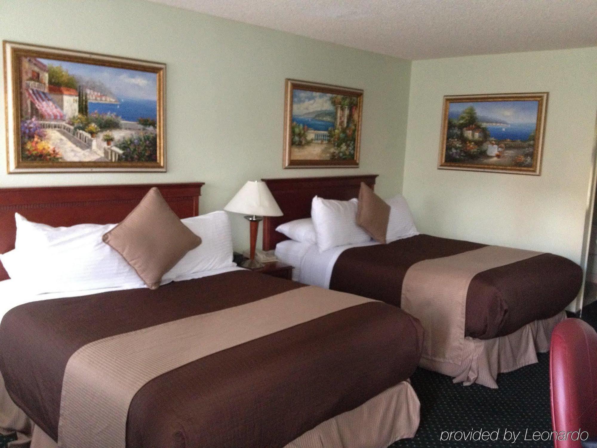 לומפוק O'Cairns Inn And Suites מראה חיצוני תמונה