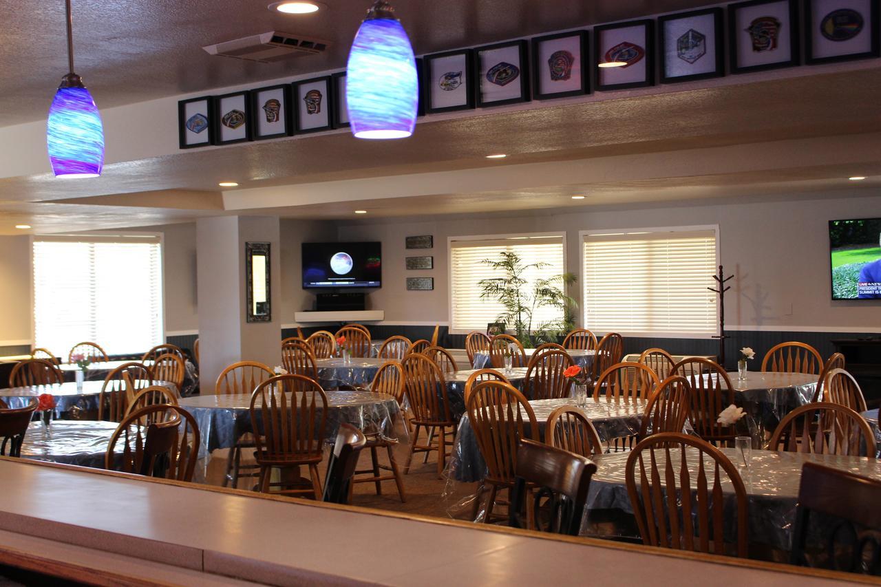 לומפוק O'Cairns Inn And Suites מראה חיצוני תמונה