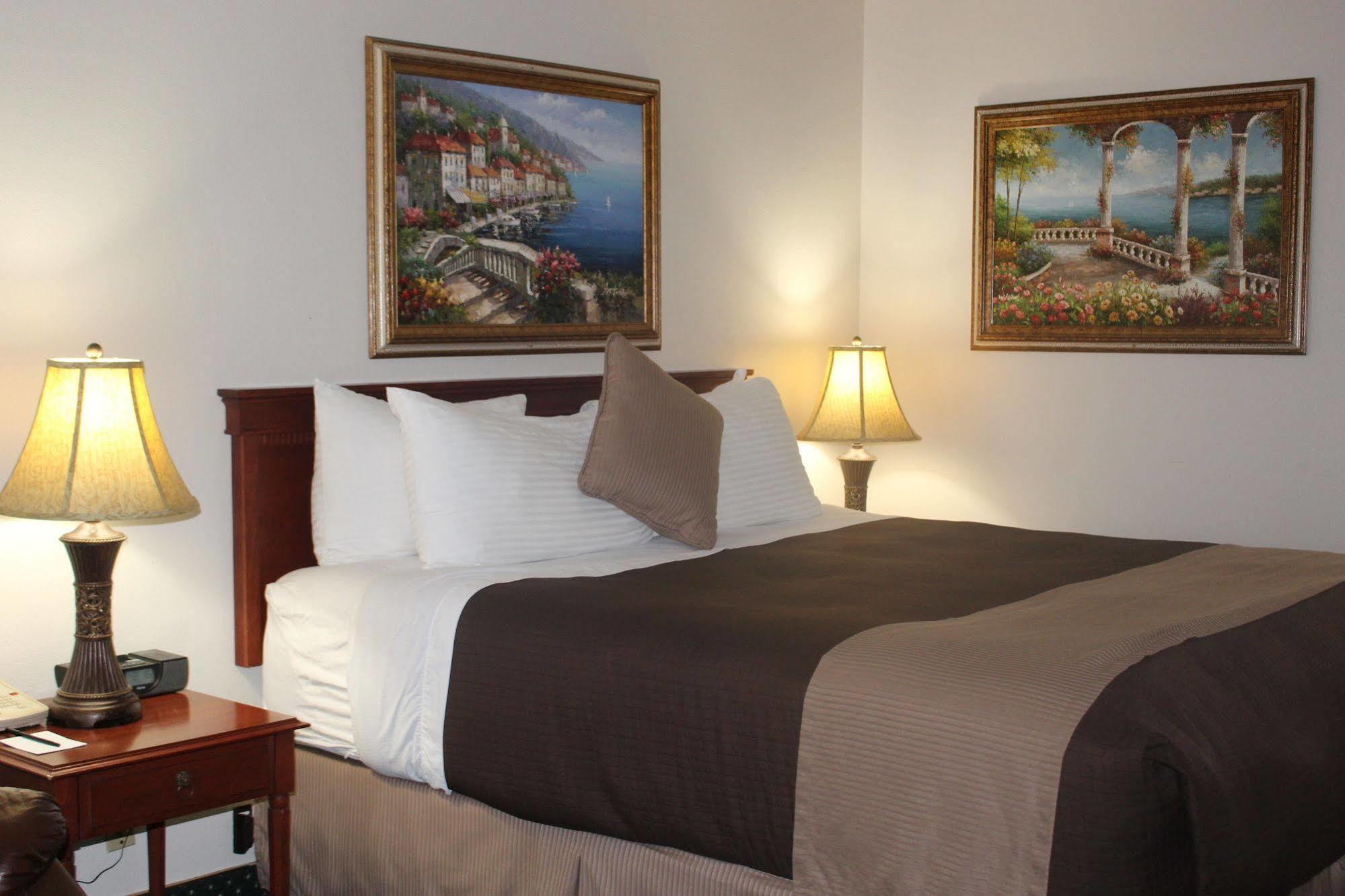 לומפוק O'Cairns Inn And Suites מראה חיצוני תמונה